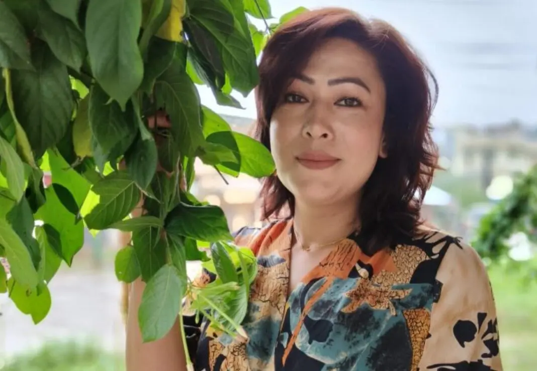 primer mujer trans parlamento nepal