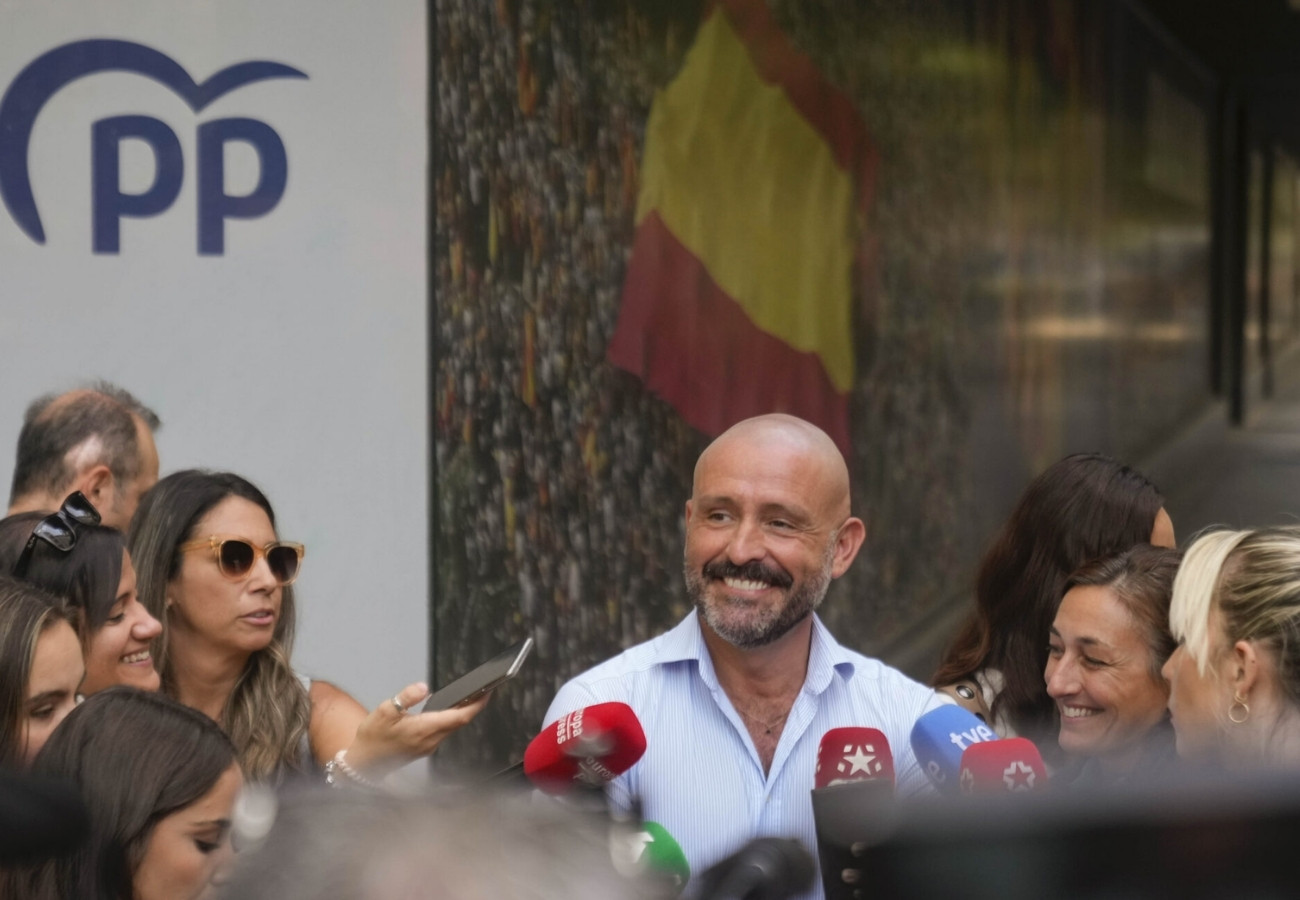 Trans Pp De los Santos del Partido Popular critica la Ley Trans