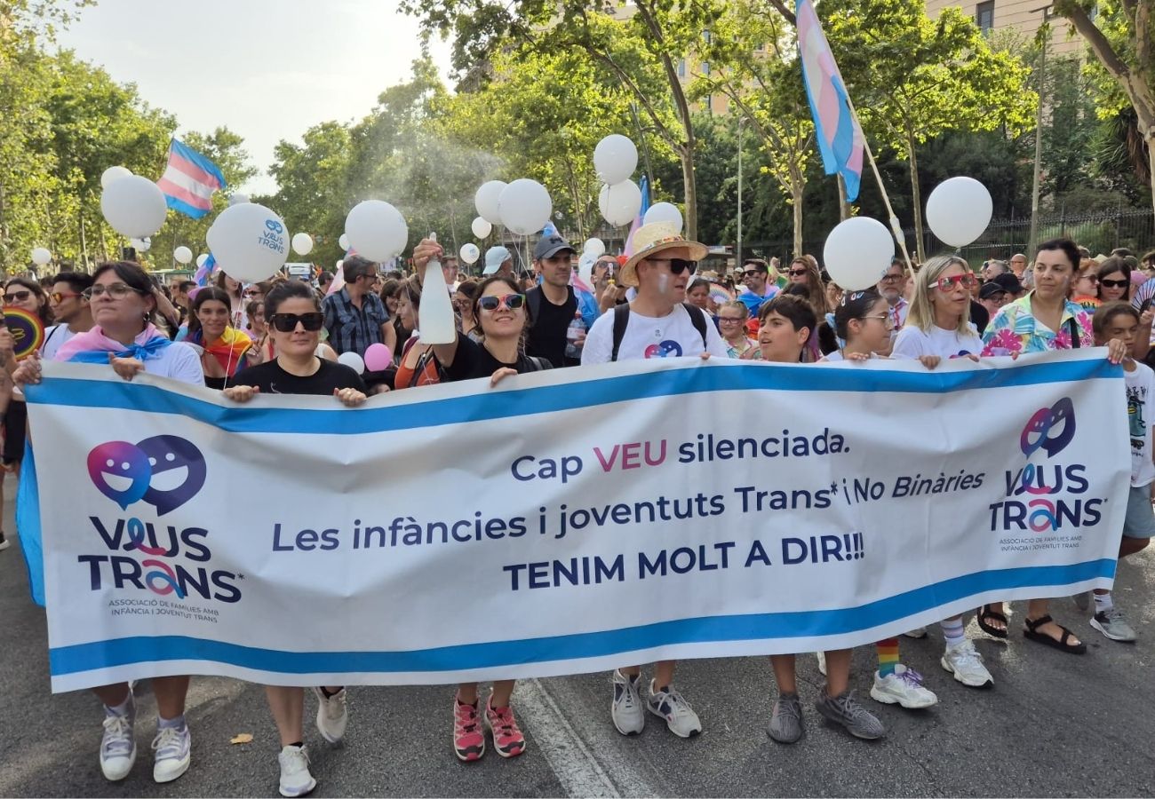 Pride Barcelona 2026: 275,000 people take to the streets for LGBTQIA+ rights 8 pride barcelona 2026